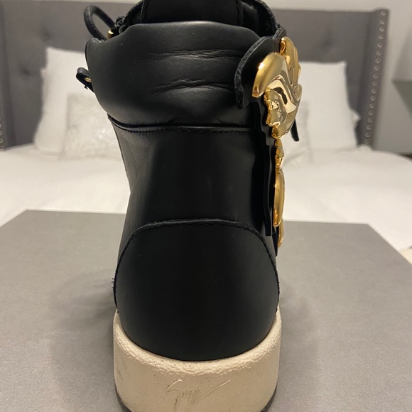 Giusseppe Zanotti High Top Sneakers - Picture 6 of 7